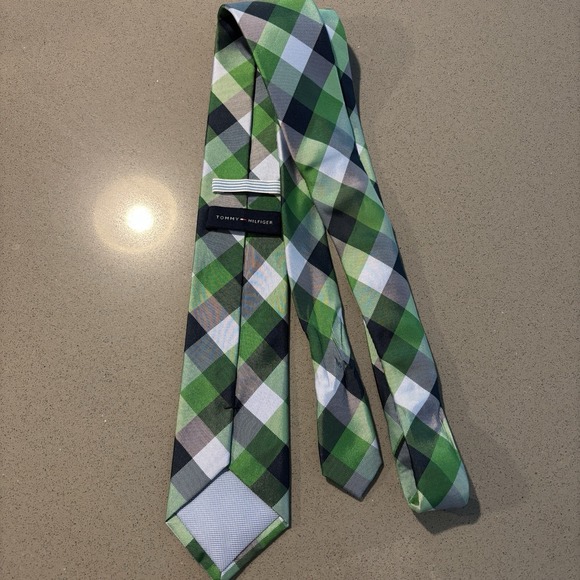Tommy Hilfiger Silk Festive Plaid Tie Men's Classic Design Green Blue - Picture 4 of 4